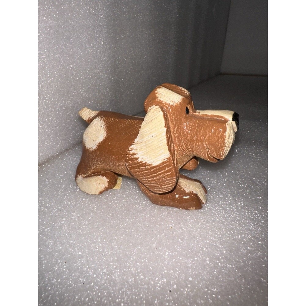 Retired Artesania Rinconada Hunting Dog # 119 1995